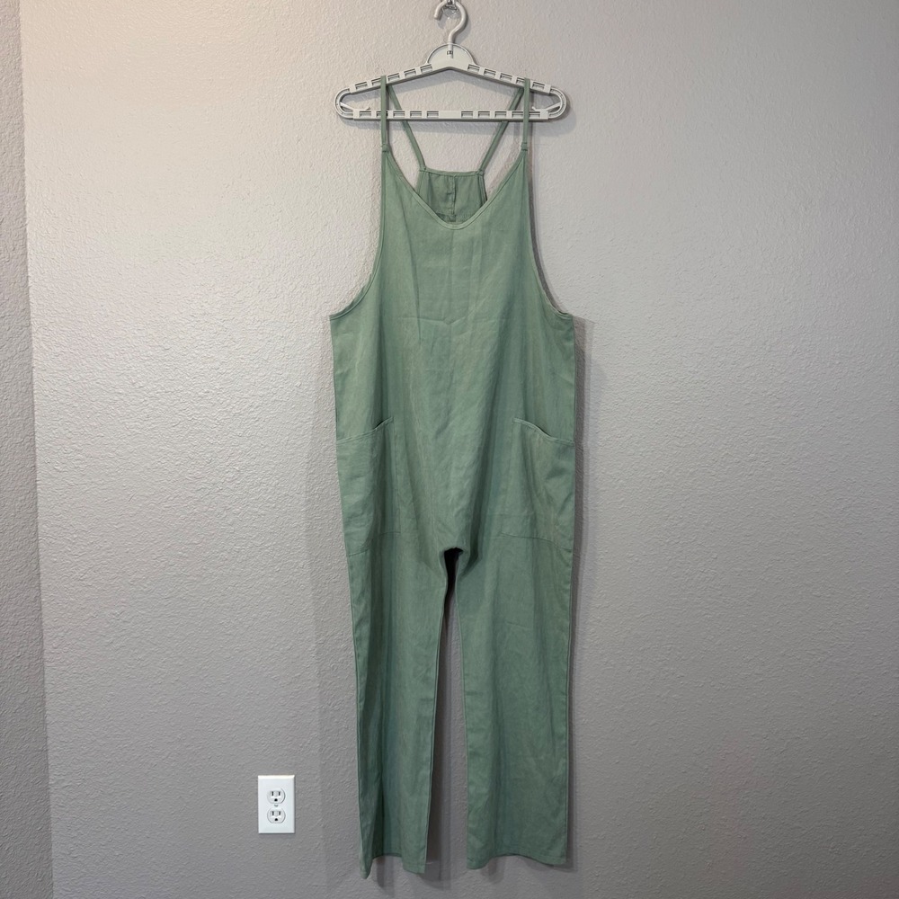 Unbranded Women's Size M Sage Green Sleeveless Spaghetti Strap Jumpsuit